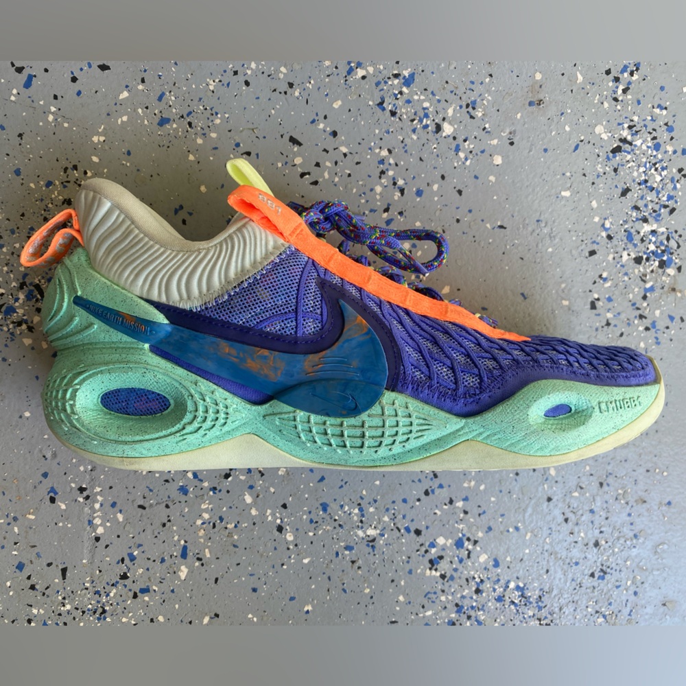 Nike Cosmic Unity "Amalgam" Men's Size 11 SAPPHIRE/GREEN GLOW GUC